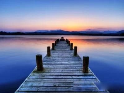 �˵�����ľ��ٸ��� ������һ�����˺쳾��һ������