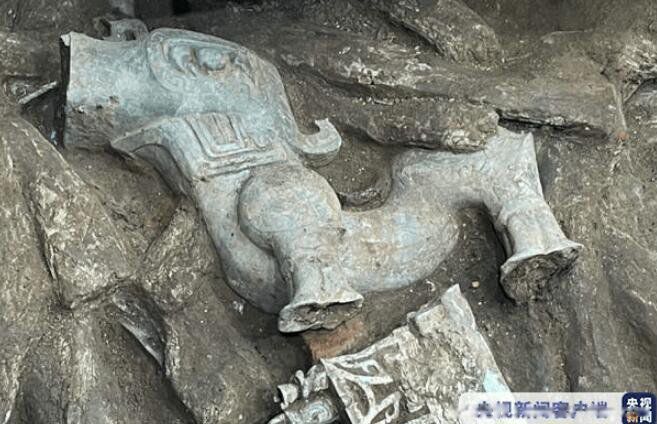 三星堆最新考古发现颠覆历史 出土文物的图片及介绍