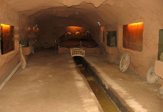 坎儿井是我国古代三大工程之一 地下水利工程坎儿井简介原理