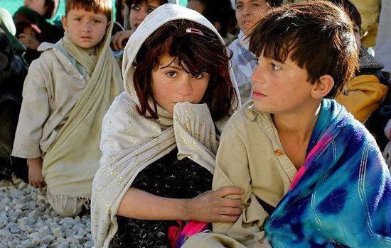 阿富汗的人口和面积各是多少 女人有多惨地位低到什么程度