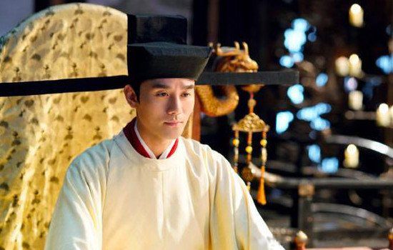 �����ں���˭��λ ������������˭�̳л�λ