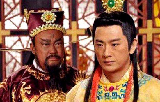 �����ں���˭��λ ������������˭�̳л�λ