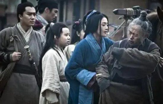 ��ʳ�������˽ͨ�Ĺ�ϵ ������������˶�����ñ����ļٵ�