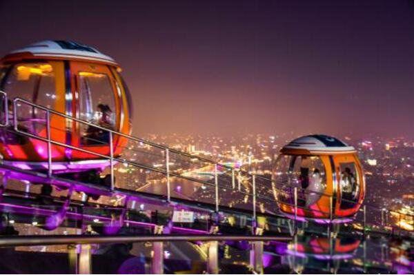 中国最高摩天轮在哪个城市 最高的摩天轮有多高图片