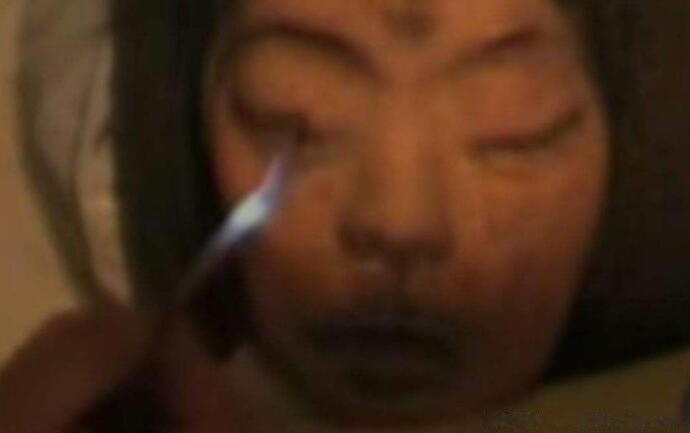 月球上的三眼女尸是谁 月球背面惊现三眼女尸是嫦娥吗