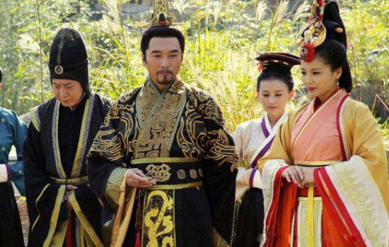 �������������µ�ʲô�� �������µĹ�ϵ