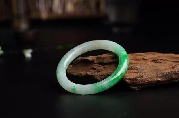 ���������۸��Ƕ��� ��Ʒ���׶���Ǯһ��