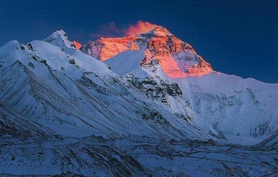 第二高峰乔戈里峰在哪国境内 乔戈里峰比珠穆朗玛峰还难爬吗