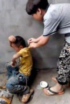 �Ĵ�У԰�����¼�Ů��35���ڱ��ȶ��⹲14�� �Ĵ�У԰�����¼�ʼĩ