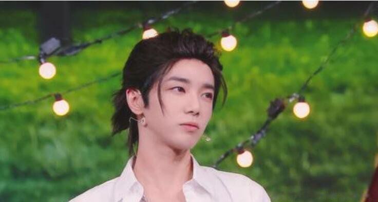 ��������Ϻ��ű̳������¼� ��������Ů���������