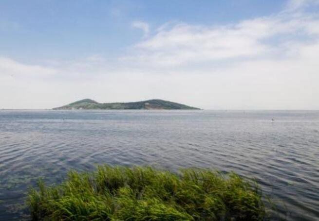 中国最小的湖图片