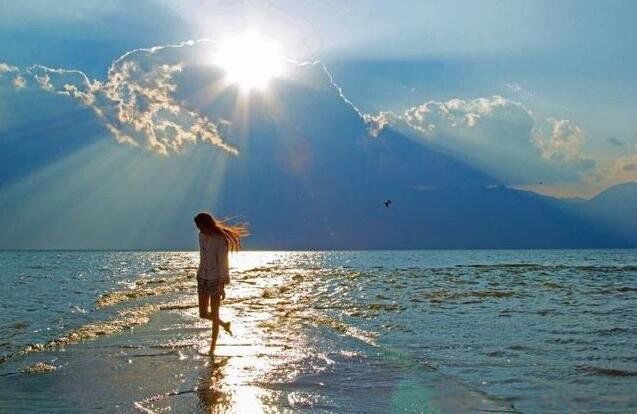 ���޵�����Ȧ˵˵�̾��� 15����Ĭ��Ȥ���ں������̵ľ���