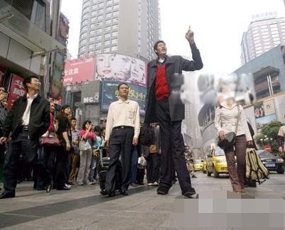 张俊才身高2米48照片 他是中国第一高人吗
