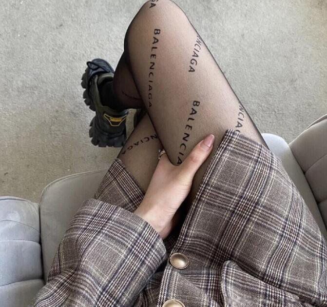 手撕巴黎世家是什么意思 巴黎世家丝袜是哪个品牌