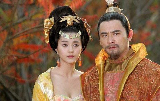 �����ڽ�ʲô������˭ ��¡����˭�Ķ���