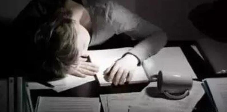 ��ҹ�������Σ������Щ ��˯���ϵÿ���Ϊʲô