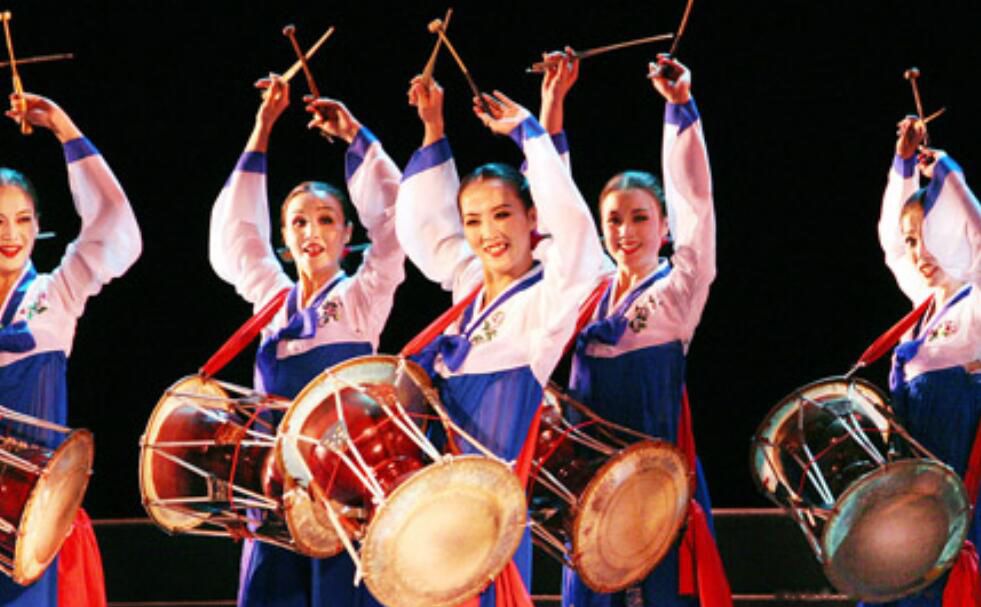 ���������������������� ���ҹ��ĸ���������Ĵ�ͳ�����˶�