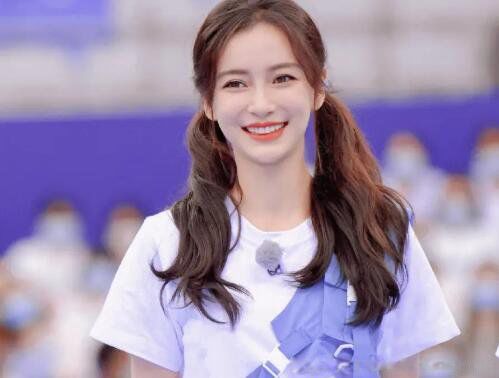 杨颖和黄晓明离了婚是真的吗 即将结婚第二个老公是谁