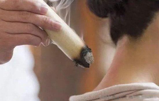 ���Ľ�����Ⱥ��Щ�˲��ʺ� ����8����ǧ���ܰ���