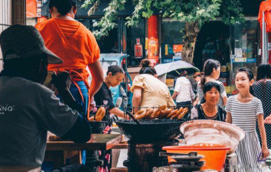 ʲô�����Ͼ�ͷ�񣬵��Ϻ����� �ǰ���ʻ��Ǳ����