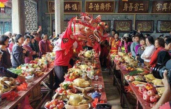 春节的由来和风俗 中国传统节日春节有哪些传统的风俗