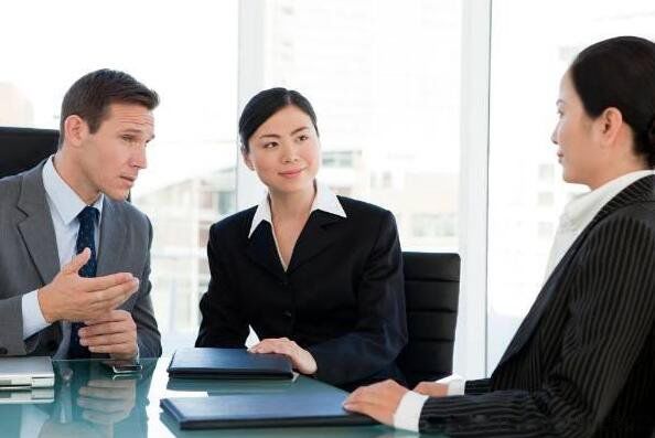 文科女生学什么专业好 前景最好的四大专业