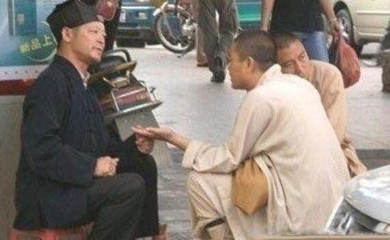 ����������Ը������� Ϊʲô��Щ����������������