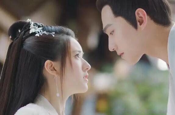 ������¶˼���ݵĵ��Ӿ��ʲô ���������������