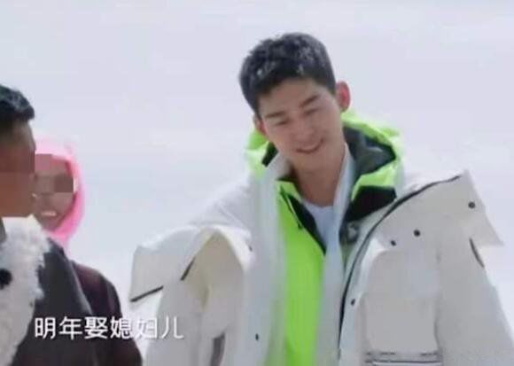 �ź�ͻȻ�������������˭ ��Ů�ѹ����˼���Ů��