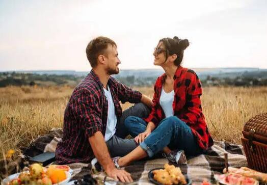 ��ζ�Ů����Ц��Ц�� ��Ů�ѿ��ĵĳ���Ц��Ц��