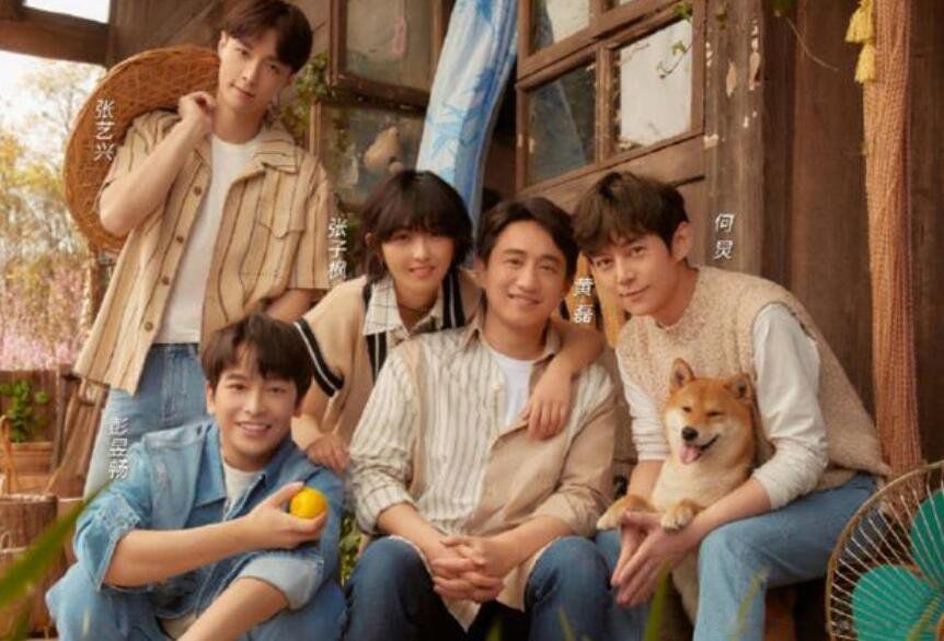 张艺兴怎么会开拖拉机 他为啥要考拖拉机驾照