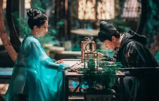 �λ�¼�����ζ���ʲô���� Ů����ͷ¶����������