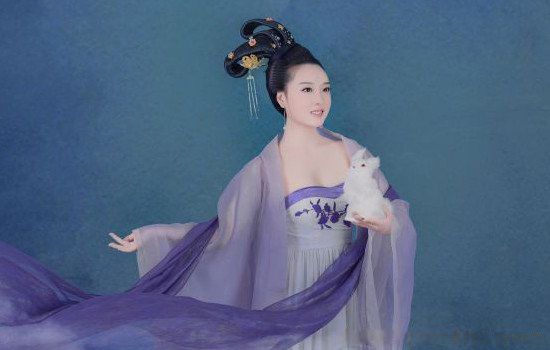 月球上的三眼女尸是嫦娥吗 在月球上的嫦娥死了图片