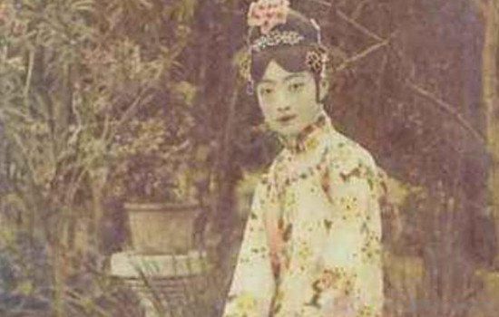 ���ݻʺ�ĺ��ӵ�����˭�� �����������Ľ��