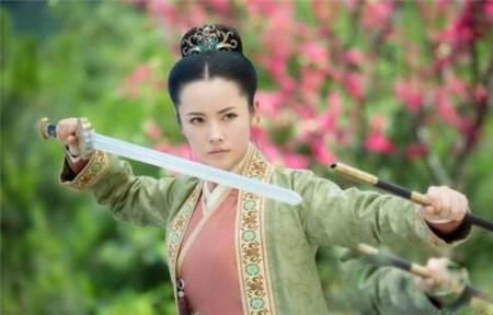 ����Ⱥ���ŵ����� Ц��������Ů���ı�������