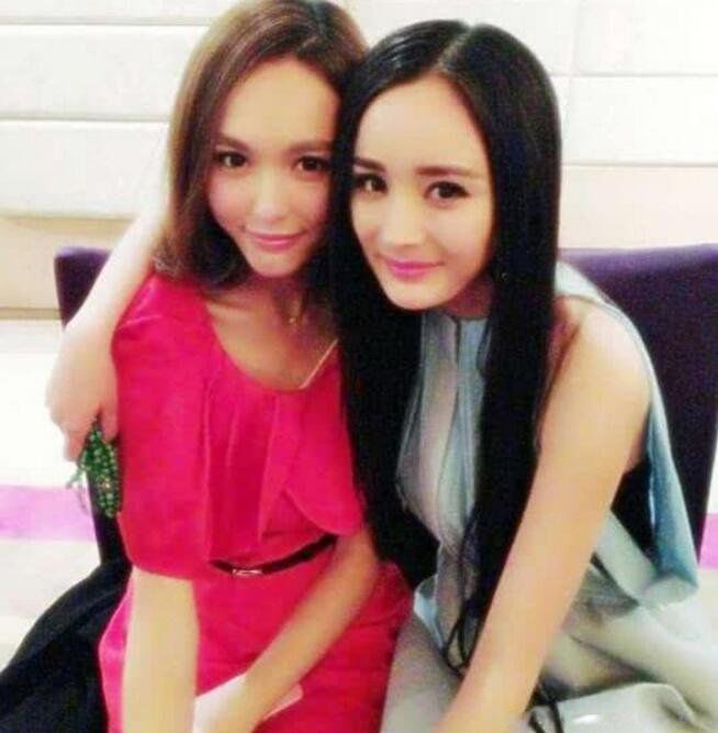 杨幂和唐嫣为什么关系变了 之间发生了什么事因为什么掰了