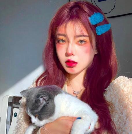 抖音最火文案吸引人的句子 20条句子正能量爱不需要理由