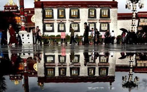 爬天都峰课文诡异图片 语文书上最恐怖一页的女鬼