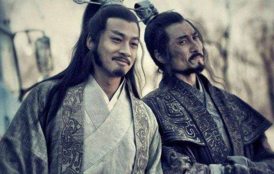 Ӣ���ͼ���Ϊ�α������� Ӣ�����Ľ��˭ɱ����