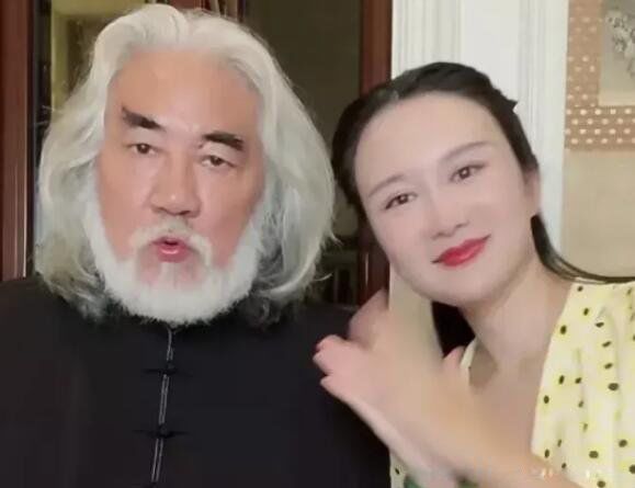 �ż��б����Ŵ������ �������Ŷ����ظ������ϼ��