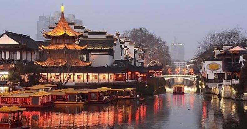南京在古代被称为金陵和建康,是中国八大古都之一,也是现在江苏省的