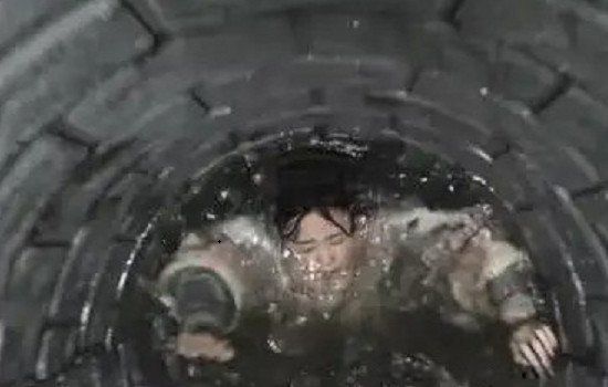 �������̳�����������ʲô ����һ����ʬ��Ƭ�����Ǽ�