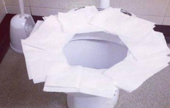 �������������Ĵ��� ��Ӧ������Ͱ������ɫ�ͱ�־