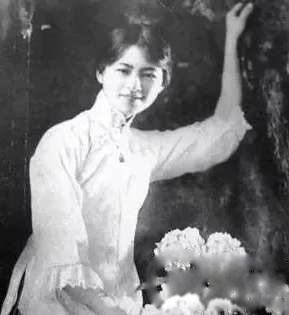 ����Ĵ���Ů�ֱ���˭ ��֪������Ĵ���Ů�ļ����