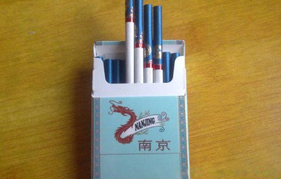 普通芙蓉王多少钱一包 100元的芙蓉王香烟是哪款