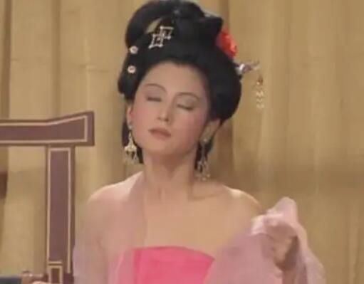 闭月是指哪位美女 沉鱼落雁闭月羞花闭月指的是谁