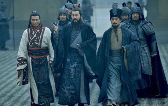 �ĺ���۾���������˭��ʱ��Ϲ�� �����۾���˭��Ϲ��