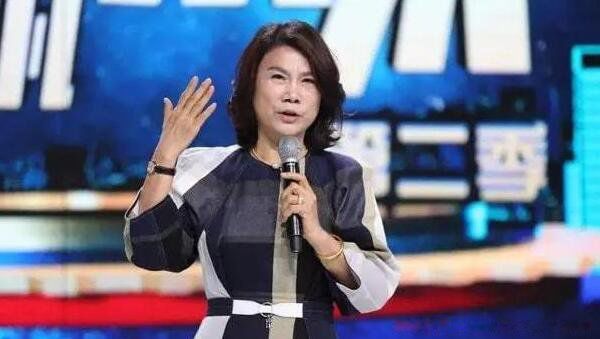 董明珠的个人资料及简介 她刚开始的时候在哪里工作