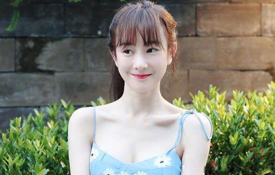 鞠婧祎整容呀对比图片 出道前比赛照片对比了解一下