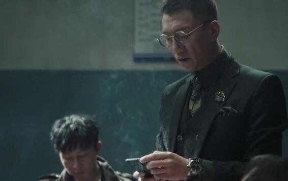 ����׵ľ�����Щ 4������׵ľ����ɫ���Ӿ�����